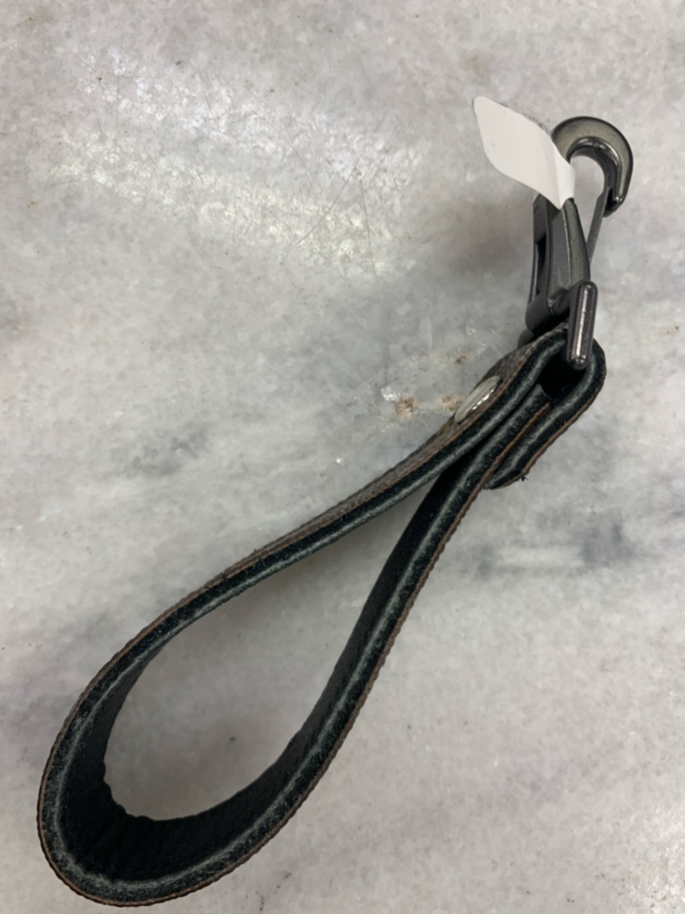 Louis Vuitton Brown Monogram Key Holder with Gold-Tone Hardware - Picture 2 of 5